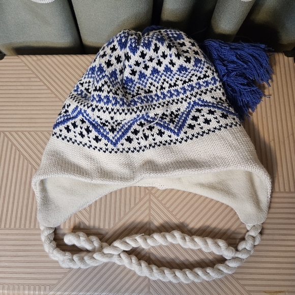 Roots Knit Hat Blue White Design Braided Ties Tassel Winter One Size Womens Wool - Picture 1 of 9